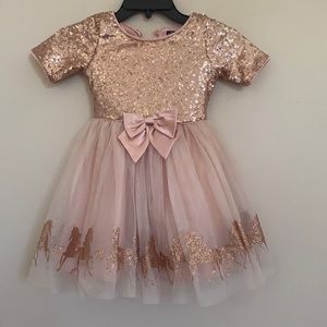 Pink & violet pink birthday dress with unicorns size 5